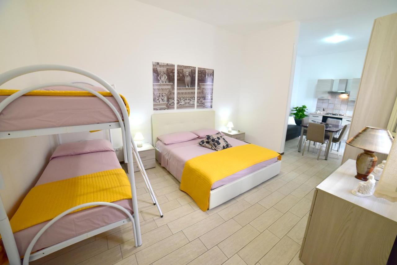 Case Vacanza Via Mozart Porto Cesareo Dış mekan fotoğraf