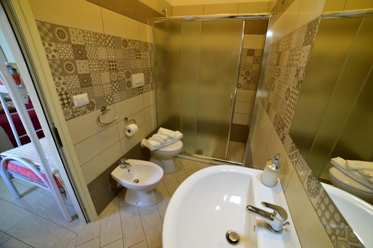 Case Vacanza Via Mozart Porto Cesareo Dış mekan fotoğraf